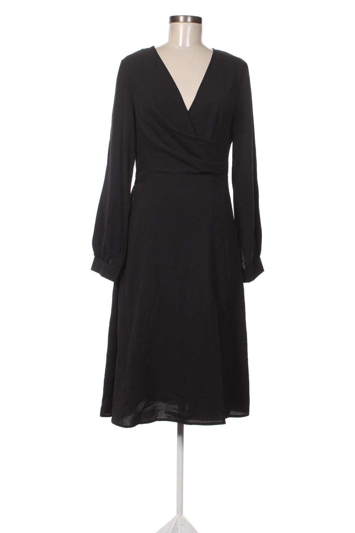 Šaty  SHEIN, Velikost M, Barva Černá, Cena  208,00 Kč