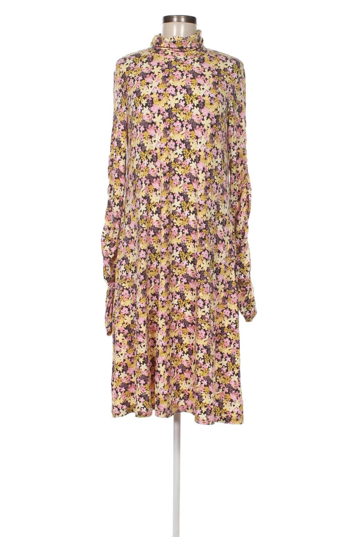 Šaty  Selected Femme, Velikost L, Barva Vícebarevné, Cena  682,00 Kč