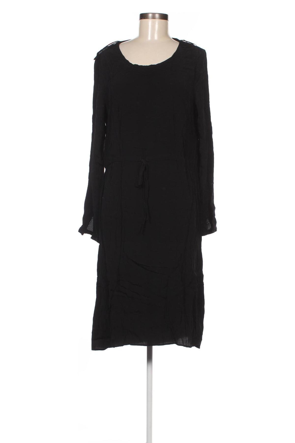 Šaty  VILA, Velikost M, Barva Černá, Cena  157,00 Kč