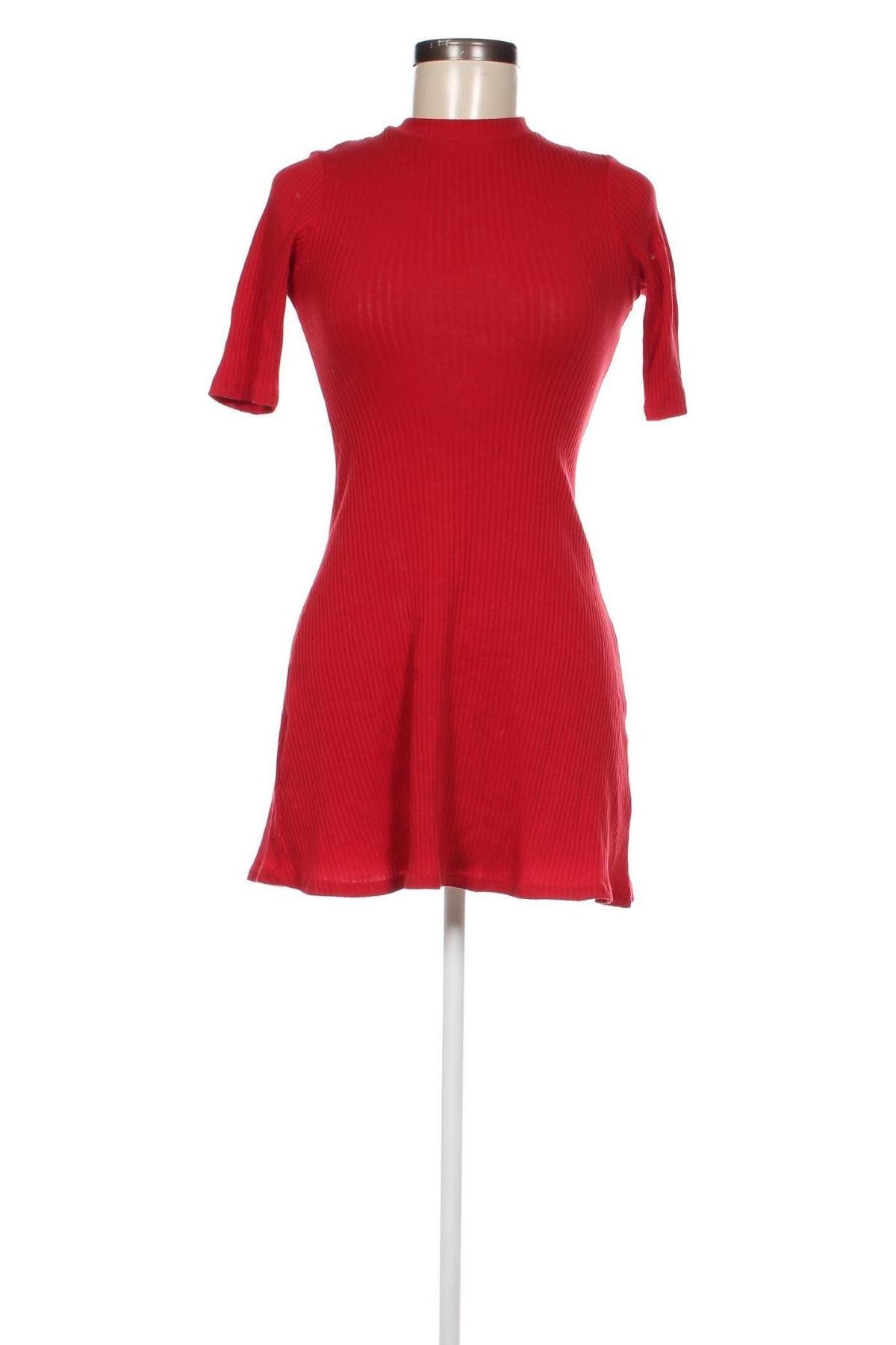 Рокля Zara Trafaluc, Размер S, Цвят Червен, Цена 25,98 лв.