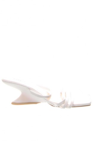 Papucs Unbranded, Méret 36, Szín Fehér, Ár 10 569 Ft