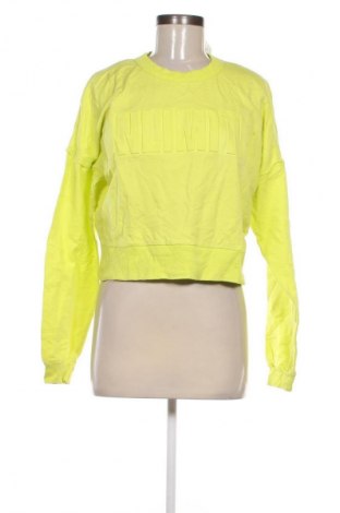 Damen Shirt Bershka, Größe M, Farbe Grün, Preis 10,99 €