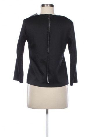 Bluză de femei Cop.copine, Mărime S, Culoare Negru, Preț 122,45 Lei