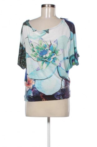 Дамска блуза Desigual, Размер S, Цвят Многоцветен, Цена 41,06 лв.