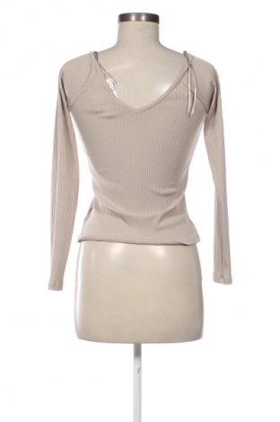 Damen Shirt Gina Tricot, Größe M, Farbe Grau, Preis 10,23 €