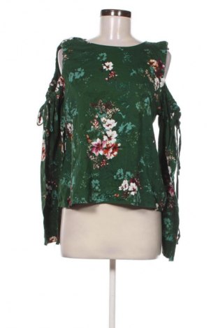 Dámská halenka H&M, Velikost M, Barva Vícebarevné, Cena  139,00 Kč