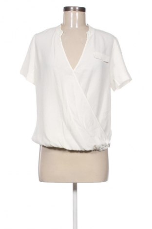 Damen Shirt Makalu, Größe M, Farbe Weiß, Preis 14,99 €
