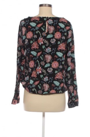 Damen Shirt Reserved, Größe M, Farbe Mehrfarbig, Preis 5,99 €