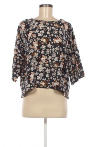 Dámská halenka Stradivarius, Velikost M, Barva Vícebarevné, Cena  139,00 Kč