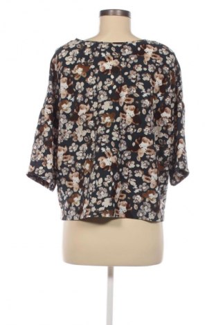 Dámská halenka Stradivarius, Velikost M, Barva Vícebarevné, Cena  139,00 Kč