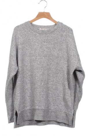 Damen Shirt Stradivarius, Größe XS, Farbe Grau, Preis 9,72 €
