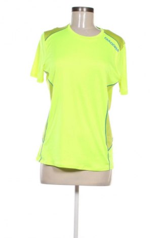 Γυναικείο t-shirt Diadora, Μέγεθος M, Χρώμα Κίτρινο, Τιμή 17,99 €