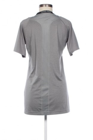 Tricou de femei Nike, Mărime XL, Culoare Gri, Preț 68,30 Lei