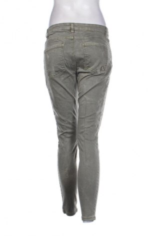 Damskie jeansy Beloved, Rozmiar M, Kolor Zielony, Cena 67,00 zł