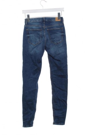 Blugi de femei Bershka, Mărime S, Culoare Albastru, Preț 38,99 Lei
