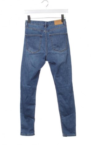 Damskie jeansy Bershka, Rozmiar S, Kolor Niebieski, Cena 38,99 zł