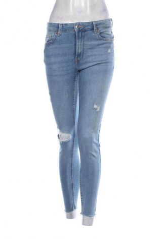 Damskie jeansy Bershka, Rozmiar S, Kolor Kolorowy, Cena 67,41 zł