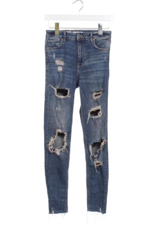 Damen Jeans Bershka, Größe XS, Farbe Blau, Preis 15,00 €