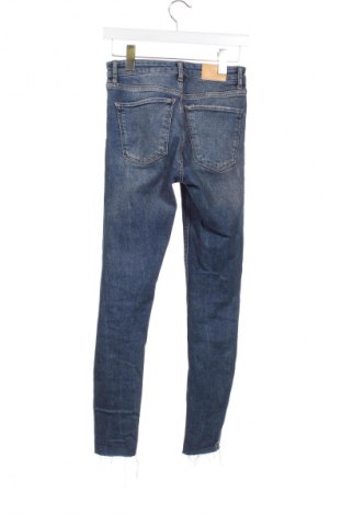 Damen Jeans Bershka, Größe XS, Farbe Blau, Preis 15,00 €