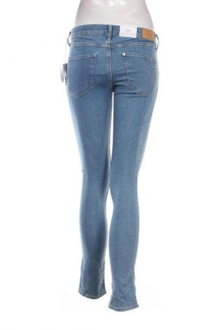 Damskie jeansy H&M, Rozmiar M, Kolor Niebieski, Cena 60,99 zł