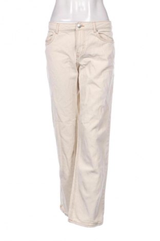 Damskie jeansy H&M Divided, Rozmiar S, Kolor Biały, Cena 66,67 zł