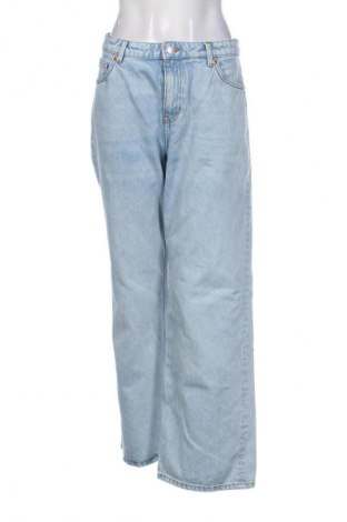 Blugi de femei Monki, Mărime M, Culoare Albastru, Preț 89,29 Lei
