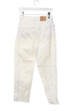 Damen Jeans Pull&Bear, Größe XS, Farbe Weiß, Preis 8,99 €