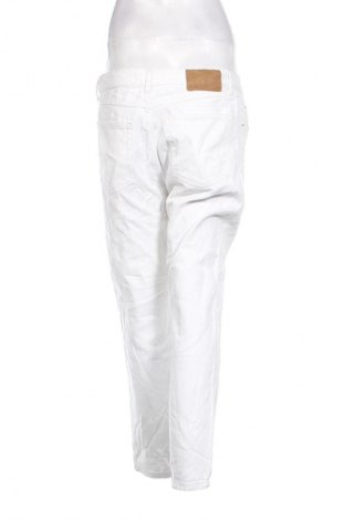 Blugi de femei Pull&Bear, Mărime M, Culoare Alb, Preț 94,99 Lei