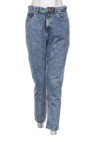 Damskie jeansy Pull&Bear, Rozmiar M, Kolor Niebieski, Cena 66,69 zł