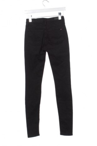 Dámské džíny  Tommy Hilfiger, Velikost XS, Barva Černá, Cena  1 329,00 Kč