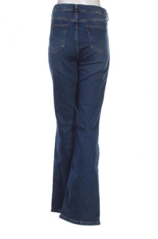 Damskie jeansy Trendyol, Rozmiar XL, Kolor Niebieski, Cena 213,57 zł