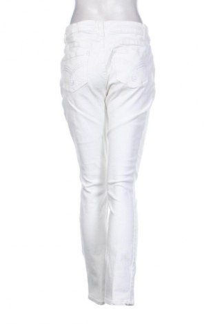 Blugi de femei Unbranded, Mărime M, Culoare Alb, Preț 74,35 Lei
