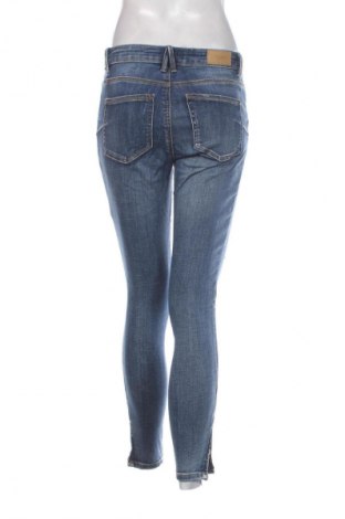 Dámske džínsy  Vero Moda, Veľkosť M, Farba Modrá, Cena  7,95 €