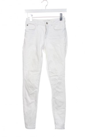 Damen Jeans Zara, Größe S, Farbe Weiß, Preis € 7,99