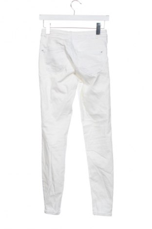 Damen Jeans Zara, Größe S, Farbe Weiß, Preis € 7,99