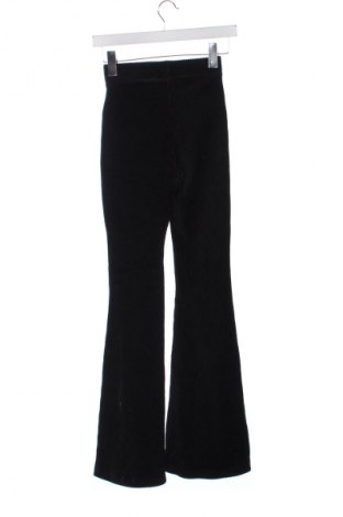 Damen Cordhose Bershka, Größe XS, Farbe Schwarz, Preis 8,99 €