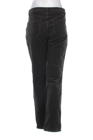 Damen Cordhose Marks & Spencer, Größe L, Farbe Grün, Preis 8,14 €