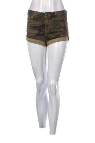 Pantaloni scurți de femei Berenice, Mărime S, Culoare Multicolor, Preț 191,33 Lei
