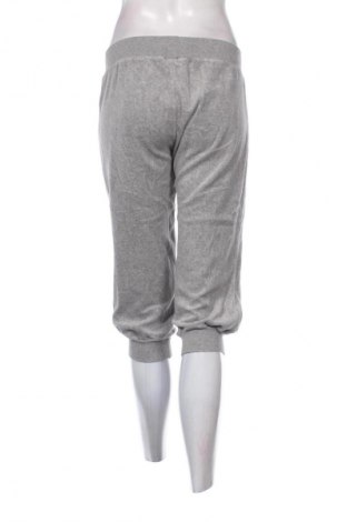 Damen Shorts F&F, Größe S, Farbe Grau, Preis 9,74 €