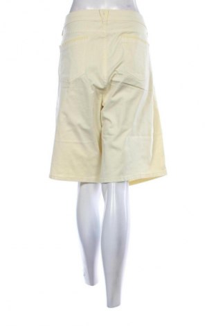 Damen Shorts S.Oliver, Größe 3XL, Farbe Gelb, Preis € 13,99