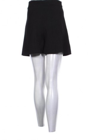 Pantaloni scurți de femei Zara, Mărime S, Culoare Negru, Preț 138,00 Lei