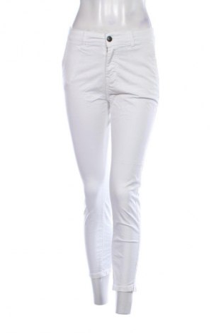 Damenhose ARITA, Größe S, Farbe Weiß, Preis € 17,99