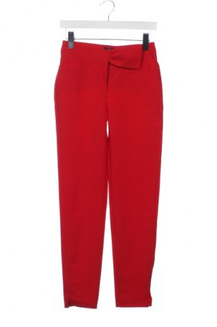 Damenhose Bby, Größe M, Farbe Rot, Preis € 39,30