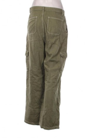 Női nadrág Bershka, Méret M, Szín Zöld, Ár 3 249 Ft