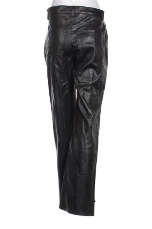 Damenhose Bershka, Größe M, Farbe Schwarz, Preis 8,99 €
