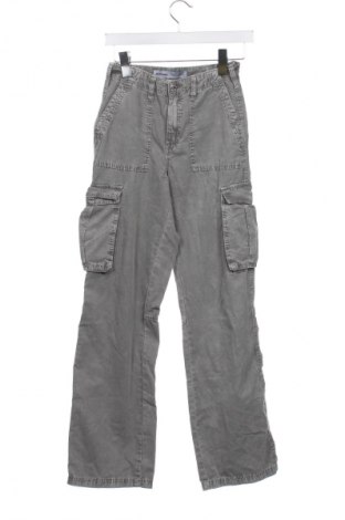 Dámské kalhoty  Bershka, Velikost XXS, Barva Šedá, Cena  209,00 Kč