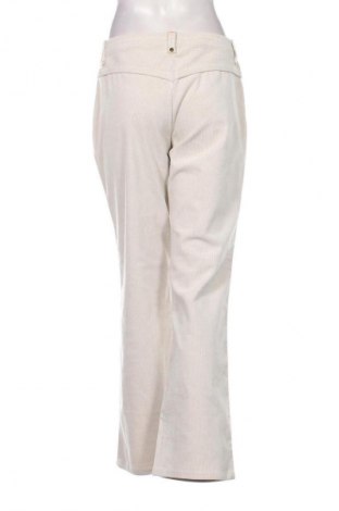 Damenhose Betty Barclay, Größe M, Farbe Ecru, Preis 42,99 €