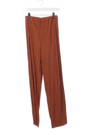 Damenhose Guido Maria Kretschmer for About You, Größe XS, Farbe Braun, Preis € 18,26