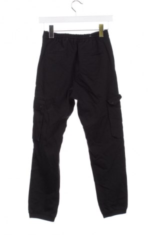 Pantaloni de femei Zara, Mărime XS, Culoare Negru, Preț 38,99 Lei