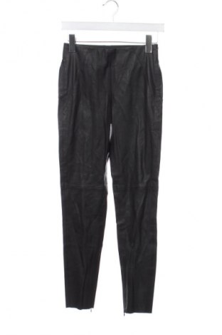 Dámske nohavice Zara, Veľkosť XS, Farba Čierna, Cena  15,95 €